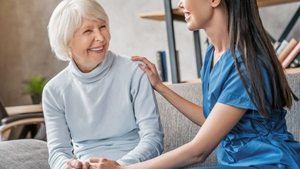 How to Help Your Loved One Adjust to an Assisted Living Community